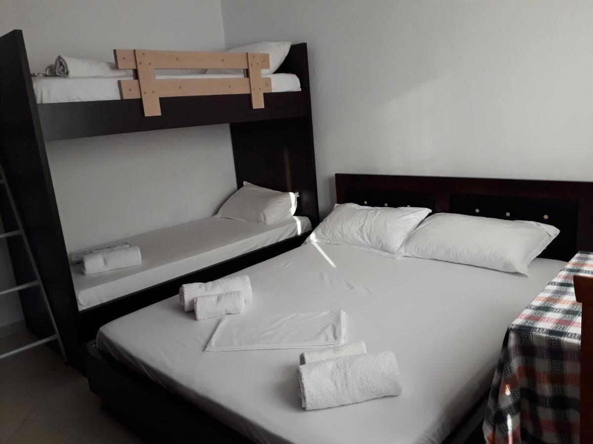 Guesthouse Emanuel Ксамил Экстерьер фото